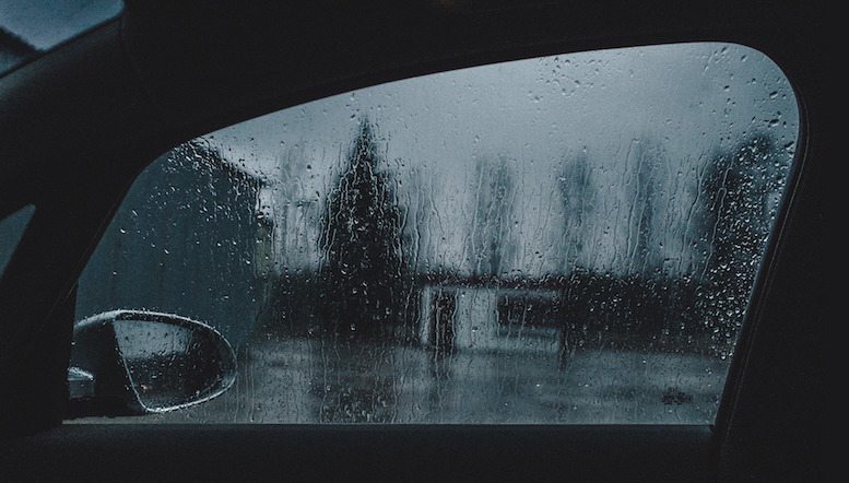 10 Life Saving Tips for Driving in the Rain